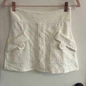 Devon Windsor Textured Button-Front Mini Skirt – White – Size S
